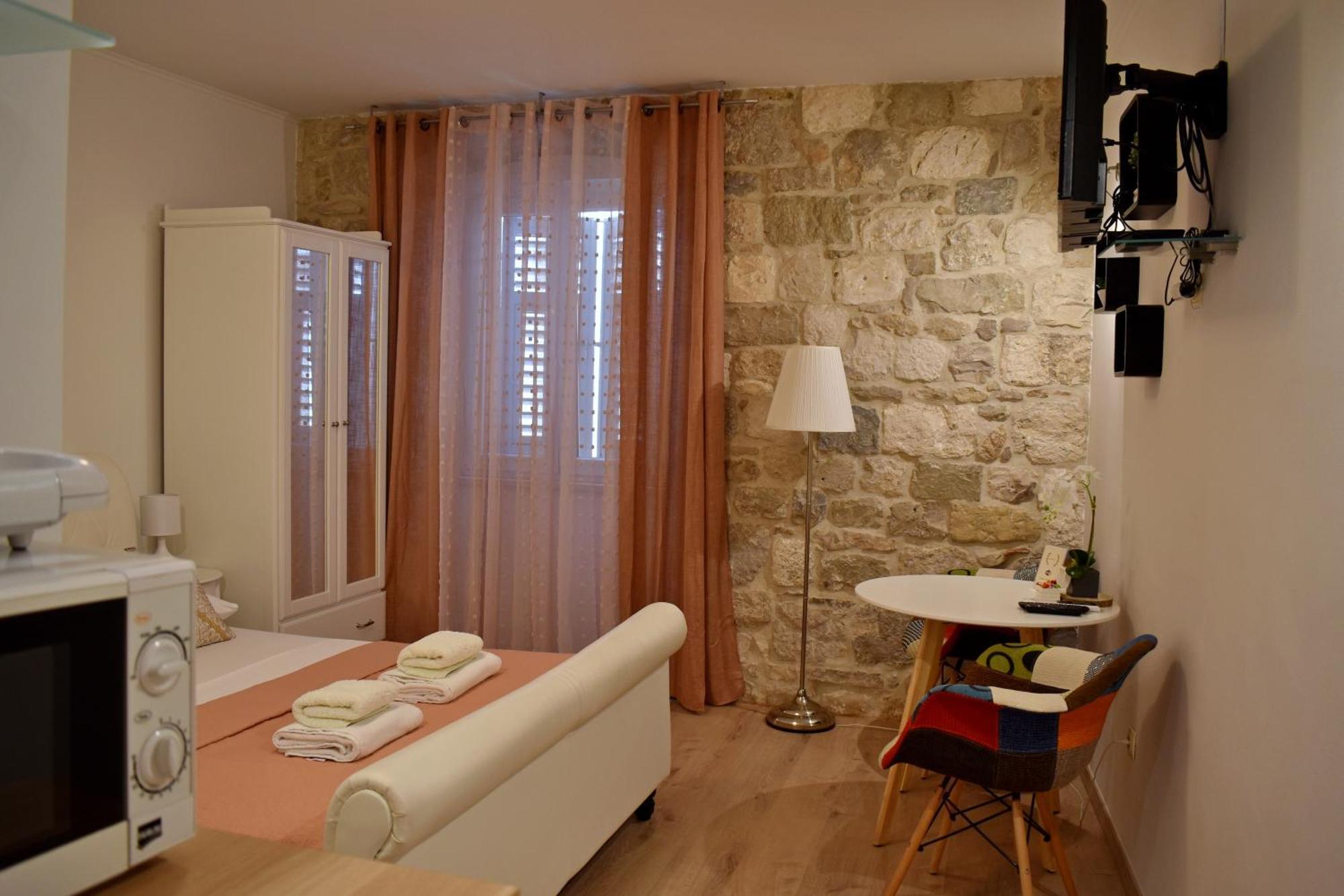 Split Old Town Suites ภายนอก รูปภาพ